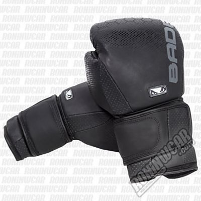 Bad Boy Boxing Gloves Legacy 2.0 Leather Black