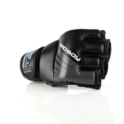 Bad Boy Training Series Impact MMA Gloves Negro-Gris