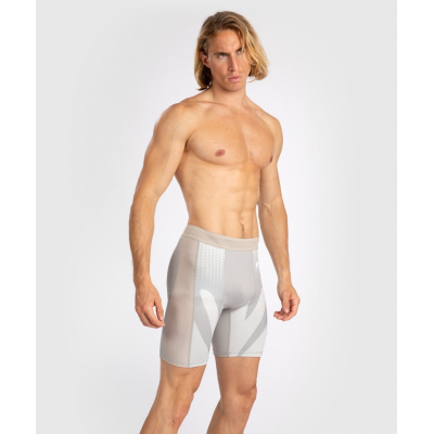 Venum Attack Vale Tudo Shorts Branco