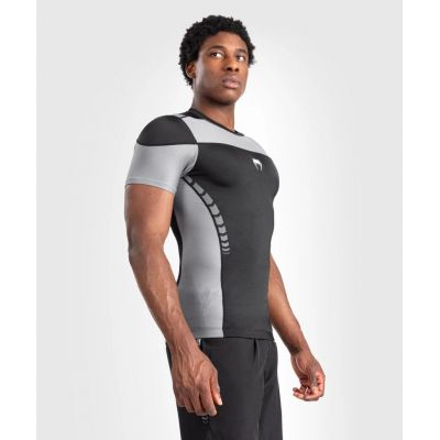 Venum Tempest Mens Short Sleeve Rashguard Preto-Cinza