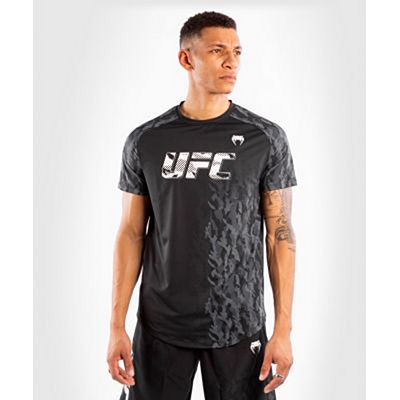 Venum UFC Authentic Fight Week Men Performance Short Sleeve T-shirt Negro