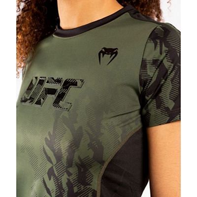 Venum UFC Authentic Fight Week Women's Performance Short Sleeve T-shirt Verde