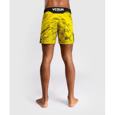 Venum UFC Fusion Authentic Fight Night Mens Fight Short Short Fit Giallo