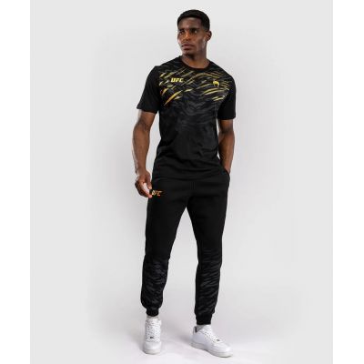 Venum UFC Fusion Mens Replica Short Sleeve T-Shirt Nero-Oro