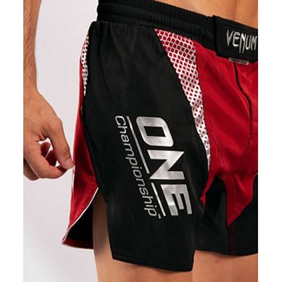 Venum X ONE FC Fightshorts Rojo