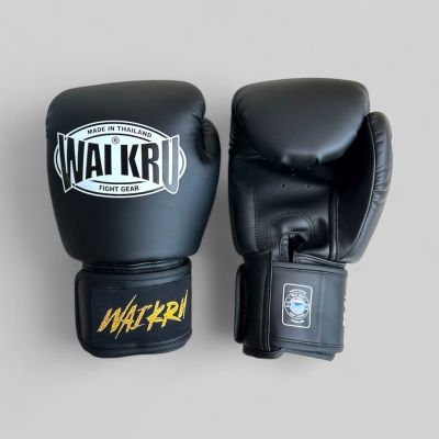 Wai Kru Muay Thai Gloves Semi Leather BG-1 Preto