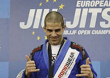 Ezekiel Zayas medalla de plata en la categoria Master de faixa preta European IBJJF 2011