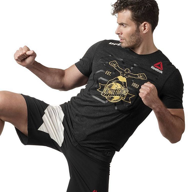 Deportista Araña de tela en embudo granizo Reebok UFC Fight Kit Decorated Negro
